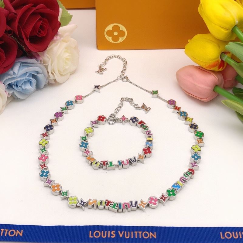 Louis Vuitton Necklaces